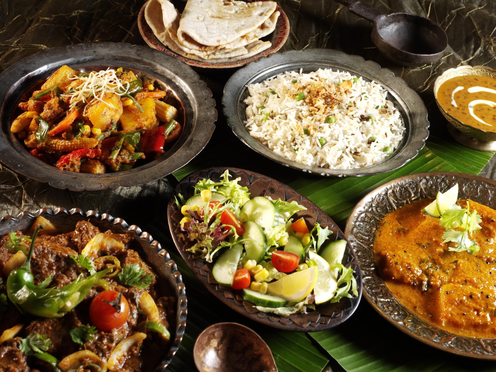 Immersing Yourself in the Rich Flavors of Indian Cuisine